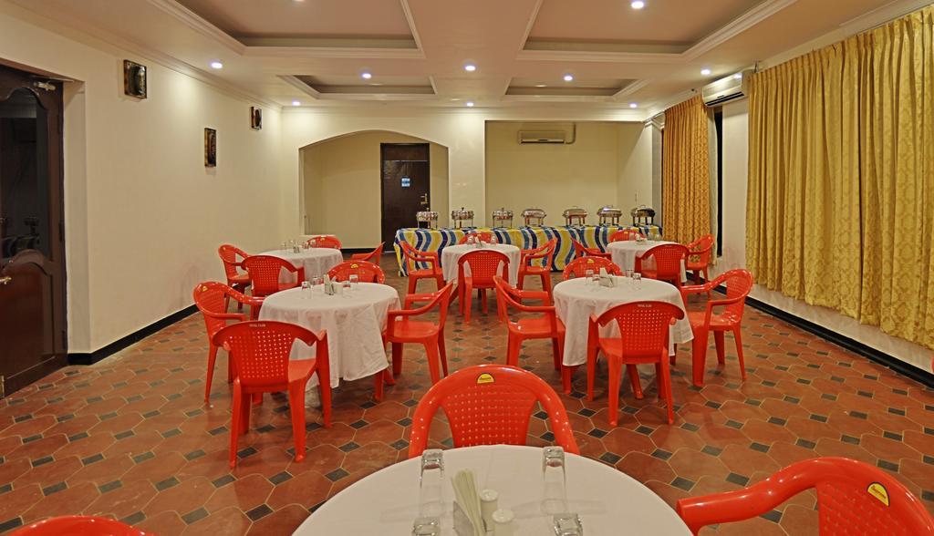 Royal Club Hotel Madras Zewnętrze zdjęcie